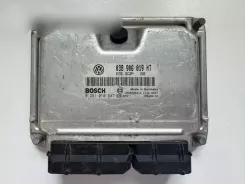 Контролер / модуль ЕБУ Seat Ibiza III (6L) 038906019HT 0281010947