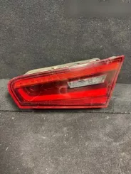 Audi A3 S3 8V Ліхтарі кришки заднього багажника 8V3945094B 00019550