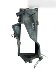 Корпус повітряного фільтра Audi 80 90 B3 048133837