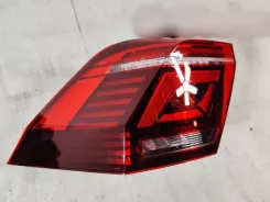 Задній ліхтар Volkswagen Tiguan 5NA945207M 0021488211