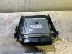 Блок керування двигуном Mercedes-Benz E W211 A6421504526 1039S24814 0281015309
