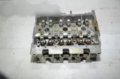 Skoda Fabia Mk3 (NJ) Головка двигуна 04C103064C