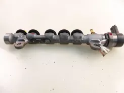 Впорскувальна рампа Infiniti M 0281006045 0445216033 8201004394A