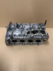 Головка двигуна Volkswagen Golf VIII 06N103403A 06N103403D