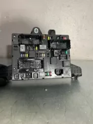Рама / Модуль запобіжників Opel Astra J 365927271 0000090854 13302301