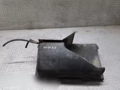 Кришка / корпус повітряного фільтра Audi 80 90 S2 B4 028129607F