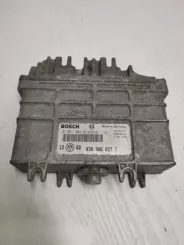 Контролер / модуль ЕБУ Volkswagen Golf III 030906027T 0261203613