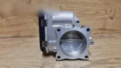 Дросельна заслінка Volvo V70 TB0100 03230060