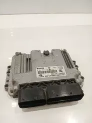 Контролер / модуль ЕБУ Hyundai i30 391132A408 0281017215 1039S44692