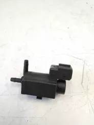 Volvo V50 Вакуумний клапан / Турбінний електромагнітний клапан 72224010 30611568 02T130