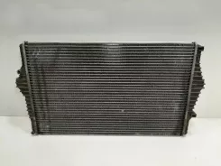 Охолоджувач наддувного повітря / інтеркулер Volvo V70 30748809 07075514 989580C