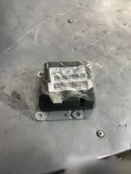 Блок керування подушками безпеки Peugeot 2008 I 9806572280 0285011181 YBZ20002410