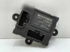 Блок керування дверима Volvo XC60 / Модуль 31343465 1009405900