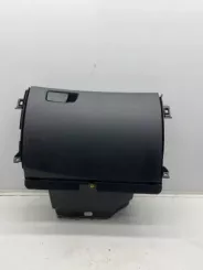 Бардачок приладової панелі Renault Megane IV P685001166R 0P01915 685001166R