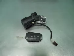 Замок запалювання Peugeot 208 9663123380 03715B