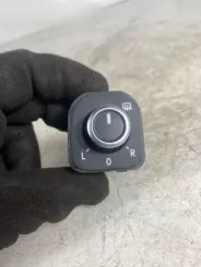 Кнопка регулювання бокових дзеркал Volkswagen Tiguan 5K1959565 054304S 5K1959565XSH