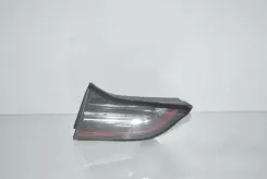 Лампи освітлення задньої кришки багажника Tesla Model 3 107740200E 1077402