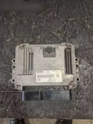 Контролер / модуль ЕБУ KIA Ceed 1039S23212 0281013570 3911327710