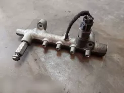 Opel Meriva A Рейка впорскування 05h02204 02h03458