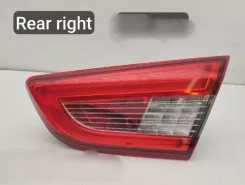 Ліхтарі задньої кришки багажника Maserati Ghibli 06700046630
