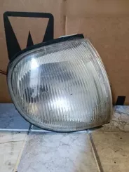 Передній покажчик повороту Nissan Serena 010029