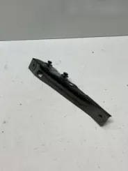 Кронштейн / кріплення переднього крила Audi A8 S8 D5 4N0821468A 01S2121