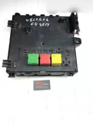 Рама Opel Vectra C / Модуль запобіжників 13125485 039884 39BX2X