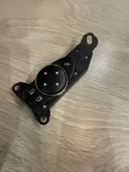 Кнопка регулювання бокових дзеркал Mercedes-Benz CLS C219 2118216079 03211041 A2118216079