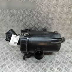 Корпус повітряного фільтра Toyota Hiace (H50, H60, H70) 2202062111 1001405140