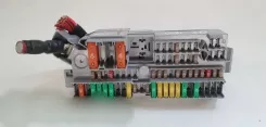 Блок запобіжників BMW 5 G30 G31 / Комплектний 9350313 030092110