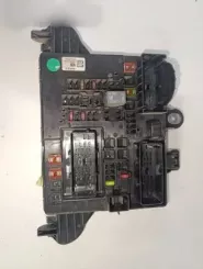 Opel Insignia A Frame / Модуль запобіжників 13277318 09295331708