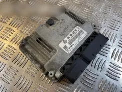 Блок керування Skoda Octavia Mk2 (1Z) 03L906018BR 0281018193 03L906018NR