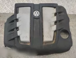 Верхня кришка двигуна Volkswagen Phaeton 059103925BD 059103925BC