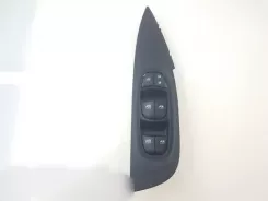 Кнопки вікон Nissan Qashqai 09614EH0AX
