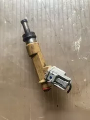 Паливна форсунка Toyota Prius (XW30) 2325037010 069012803