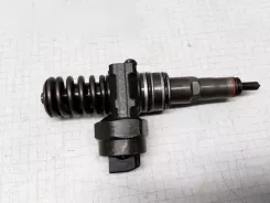Паливний інжектор Volkswagen Golf IV 038130073AA 0414720028
