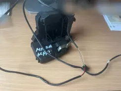 Замок передніх дверей Mercedes-Benz E W211 7083018H 07011