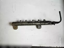 Opel Astra H Рейка впорскування 0445214095 003560L4