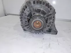 Генератор змінного струму Volvo XC90 30667895 0124625024