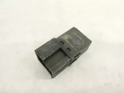 Інші реле Mitsubishi Carisma mb9533821 010112a
