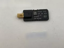 Audi A4 S4 B9 8W антенний підсилювач 4N0035500 10510842