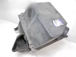 Корпус повітряного фільтра Audi A8 S8 D2 4D 077133837S