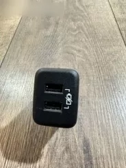 Роз'єм Opel Insignia B / USB-роз'єм 13598459 00001005183 VWT40018004860C