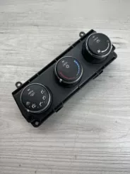 Панель кондиціонера Dodge Nitro P55111803AD 00000700172884 551118037